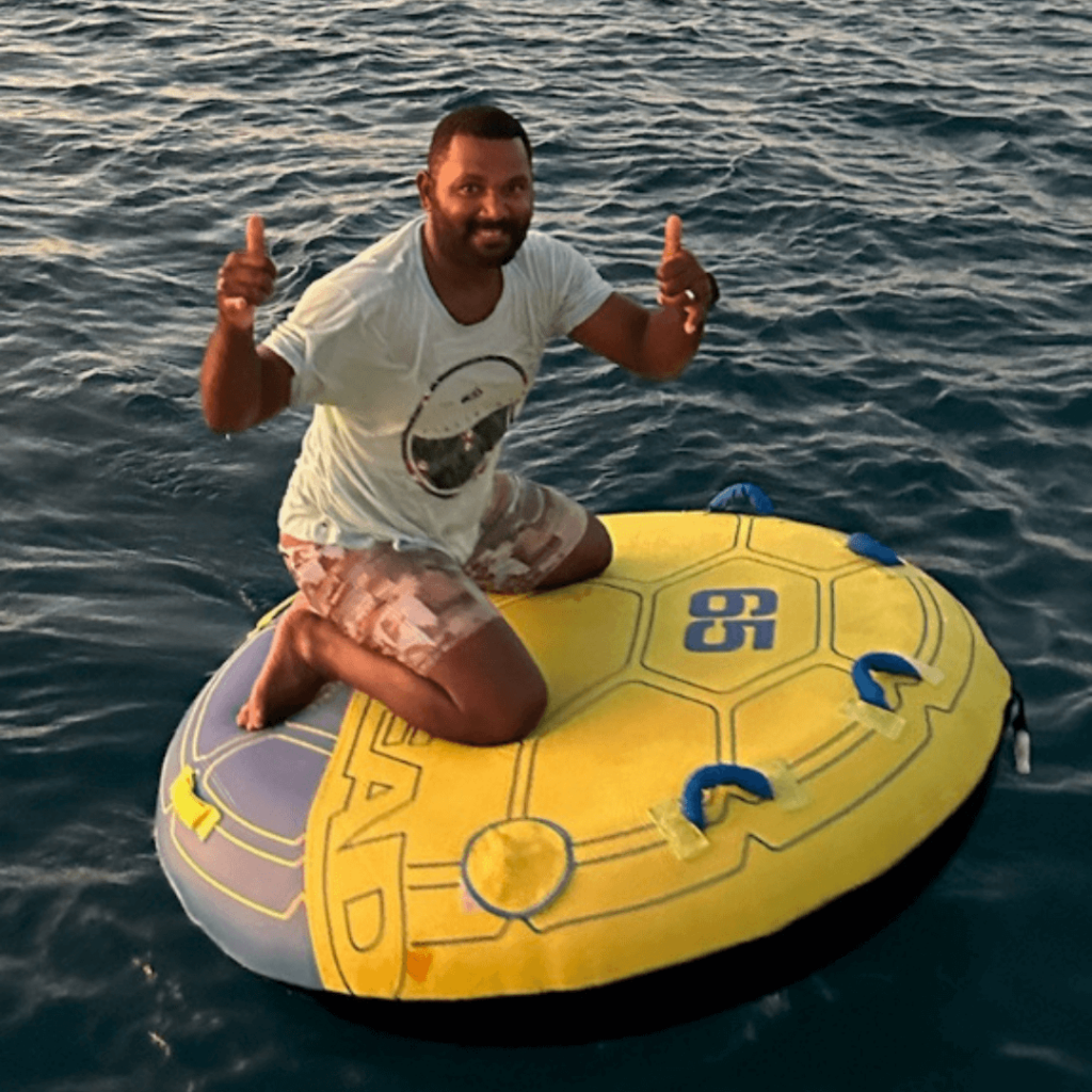 Sela Grand Bleu Fiji crew Sela